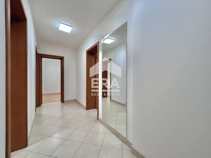 Дава се под наем Офис в София, Център - 89 кв.м за 1525 € - Снимка #3