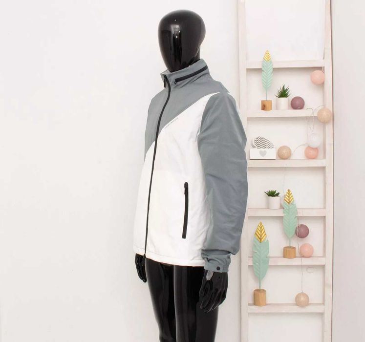 EMPORIO ARMANI оригинално мъжко яке бяло/сиво с качулка windbreaker L