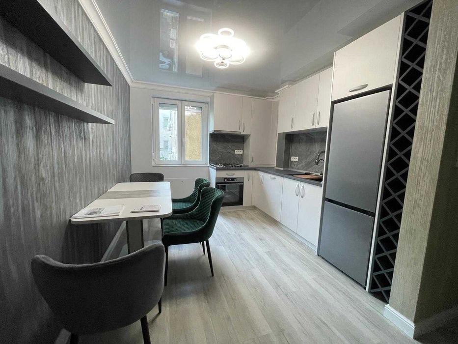 Inchiriez apartament 2 camere Piata Unirii