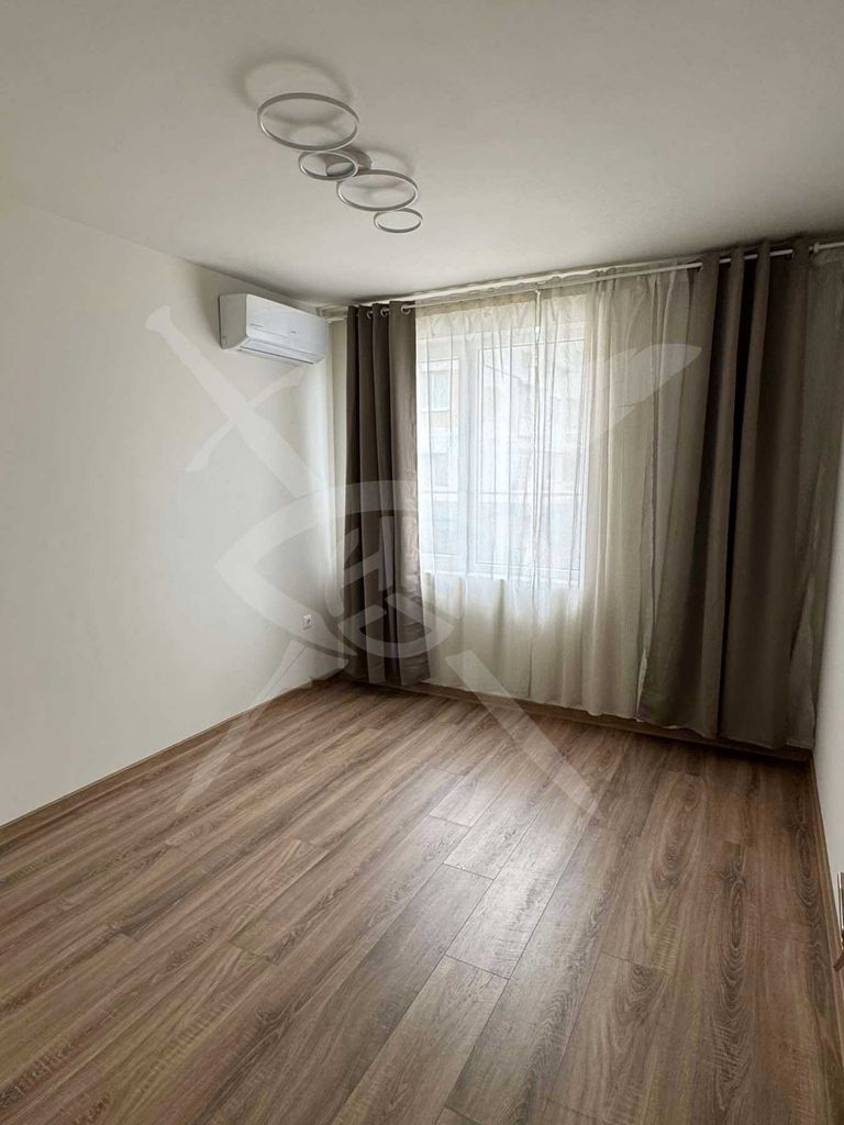 Дава се под наем Тристаен апартамент в Варна, Кайсиева градина - 75 кв.м за 550 € - Снимка #3