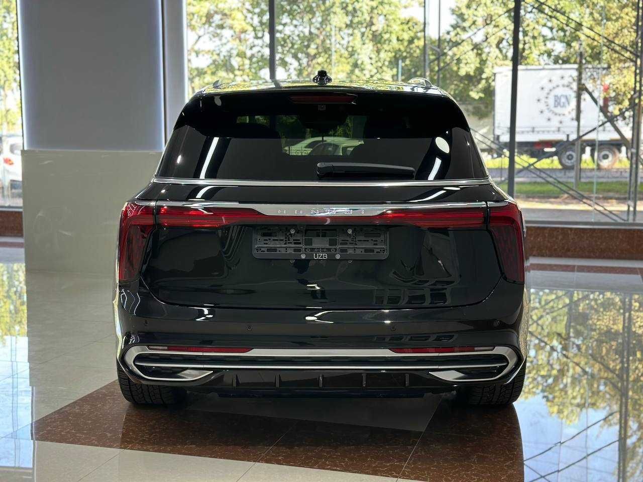 Hongqi E-HS9 EV nalichida sotuvda