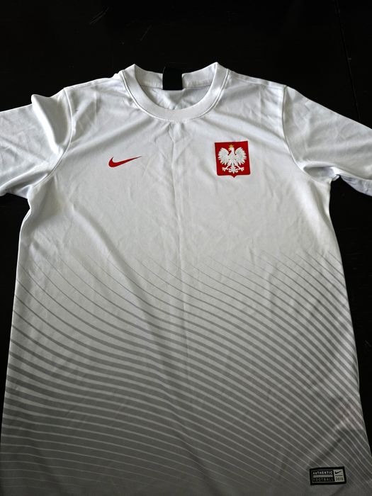 Vand tricou fotbal nike nou