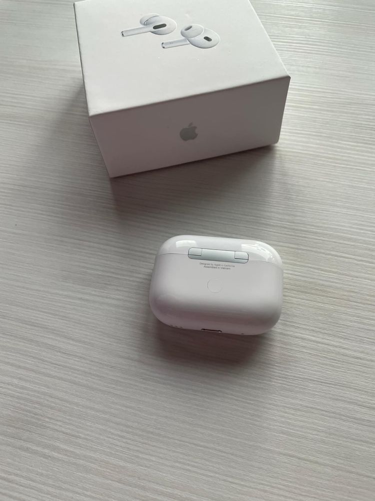 Apple AirPods Pro 2