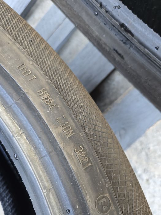 Anvelope de iarna 235-50r19 Continental