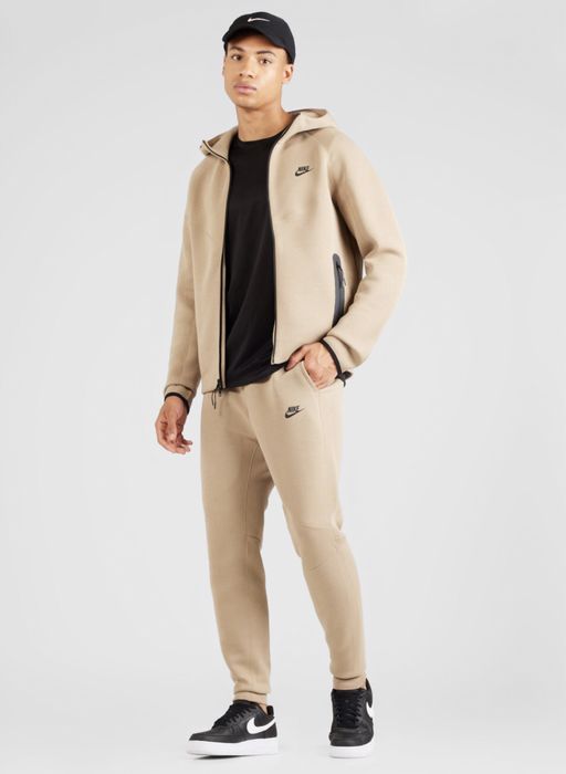 Nike Tech Fleece ОРИГИНАЛЕН мъжки екип горнище и долнище - L