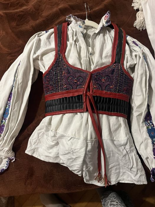 Costum popular din Țara Zărandului