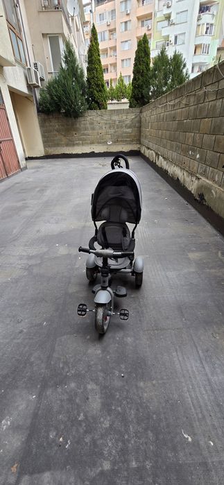 Детска количка с педали