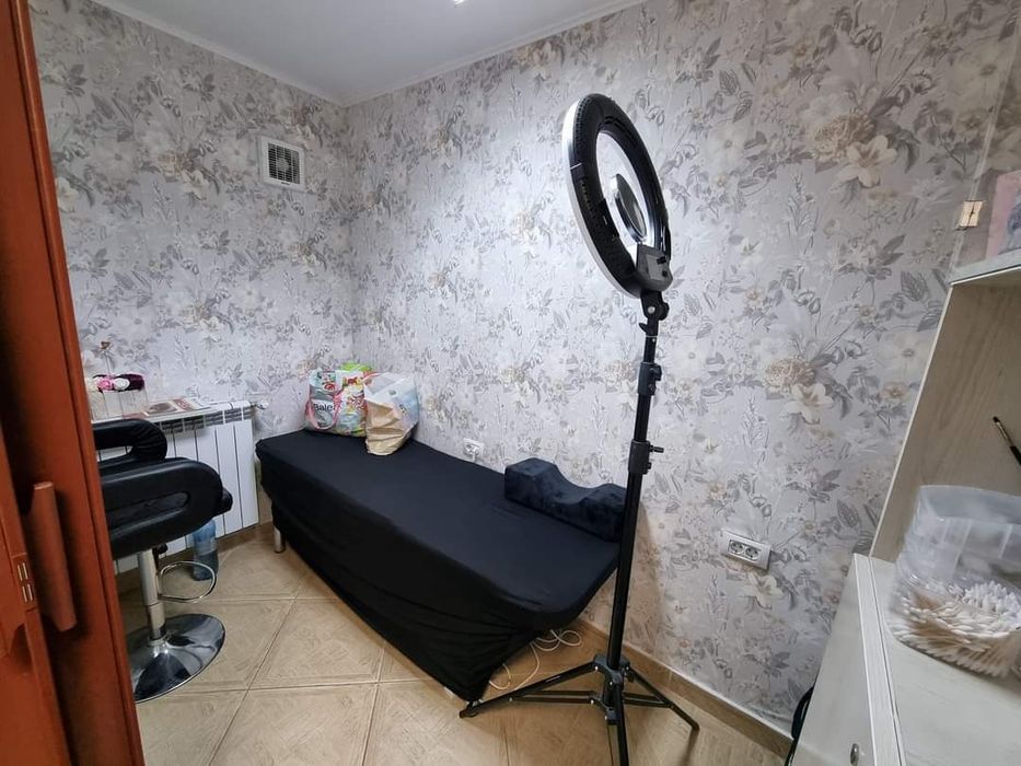 Închidere posturi de lucru salon cu 13 ani vechime