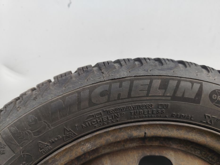 Set  4 Jante Ford Fiesta 4×108. Cu  anvelope M+S 195/50R15.