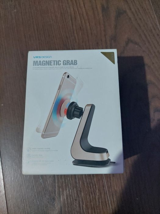 Supot telefon magnetic. 40 lei FIX