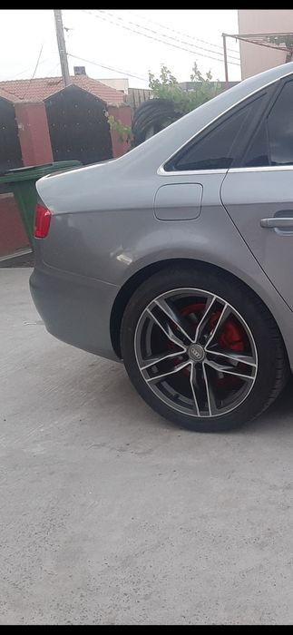 Vând jante de Audi pe 19'