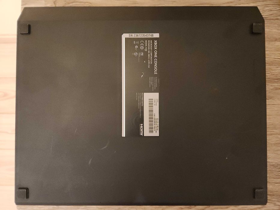 Xbox One 500GB - Complet functional