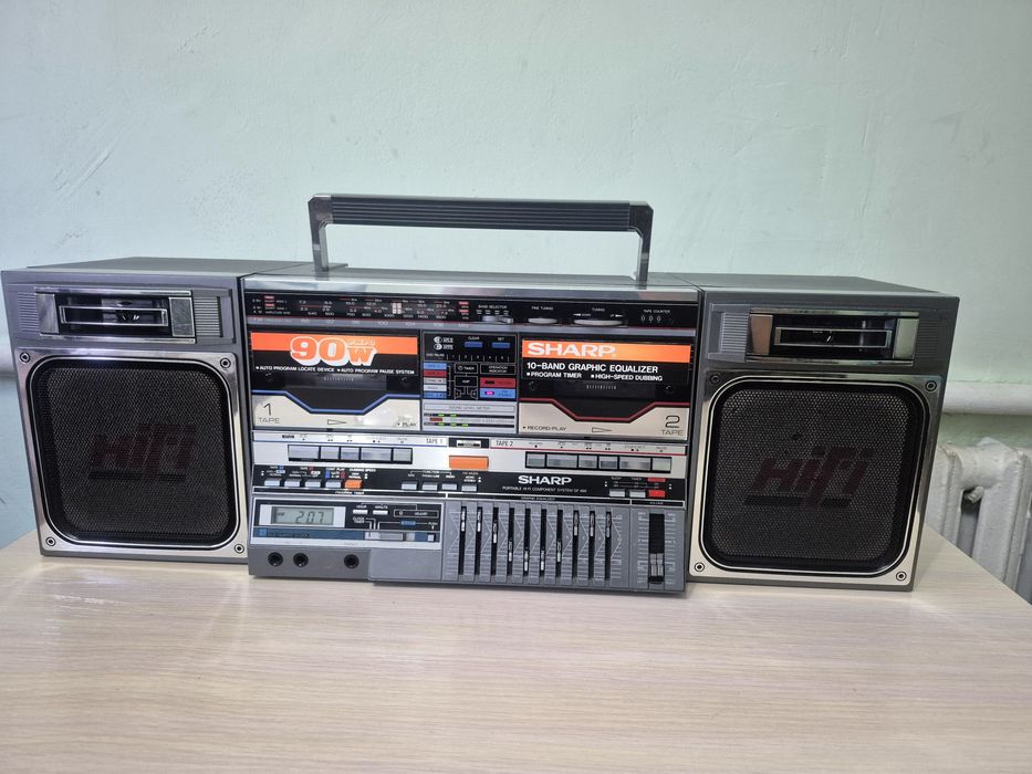 Двухкассетная магнитола