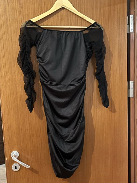 Къса вечерна рокля