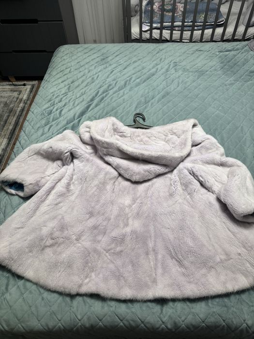 Продам норковую шубу 46-48-50 размер