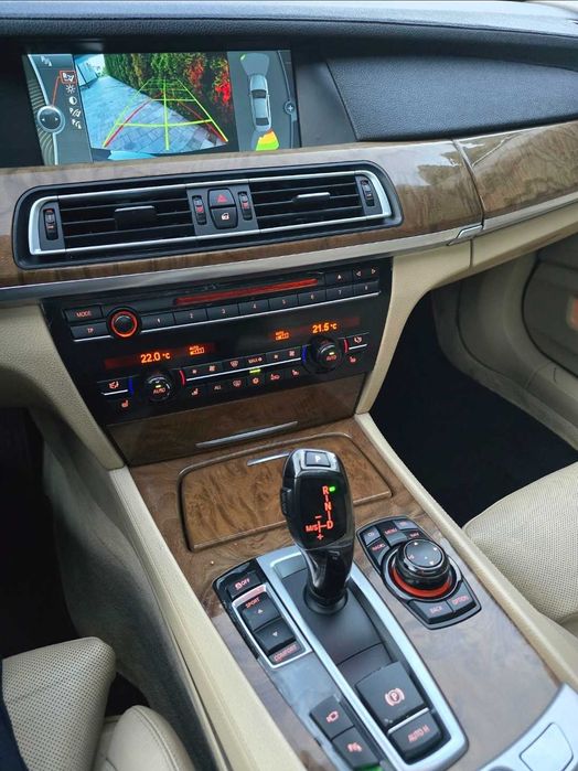 Bmw 750Li M pachet F02 2009