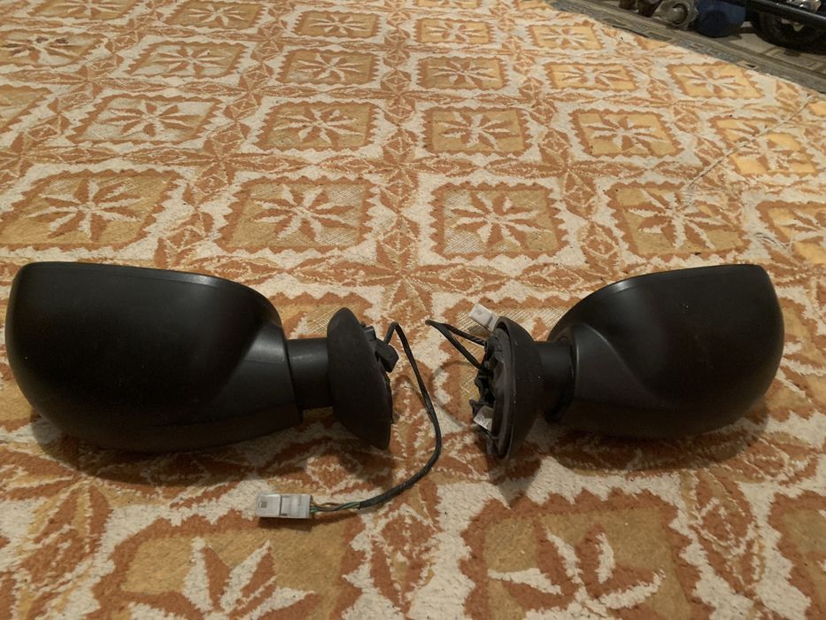 Oglinzi noi Logan !!