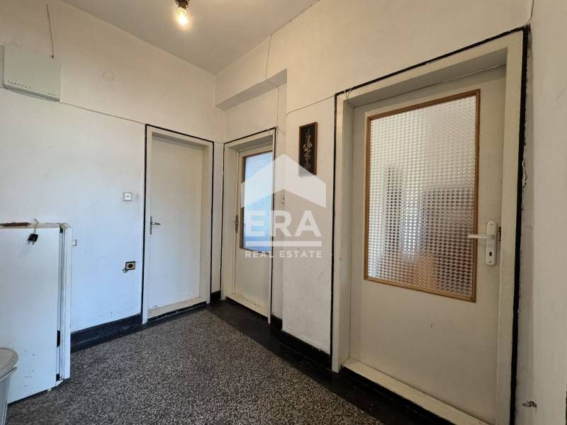 Продава се Двустаен апартамент в Силистра, Изток - 56 кв.м за 950 €/кв.м - Снимка #7