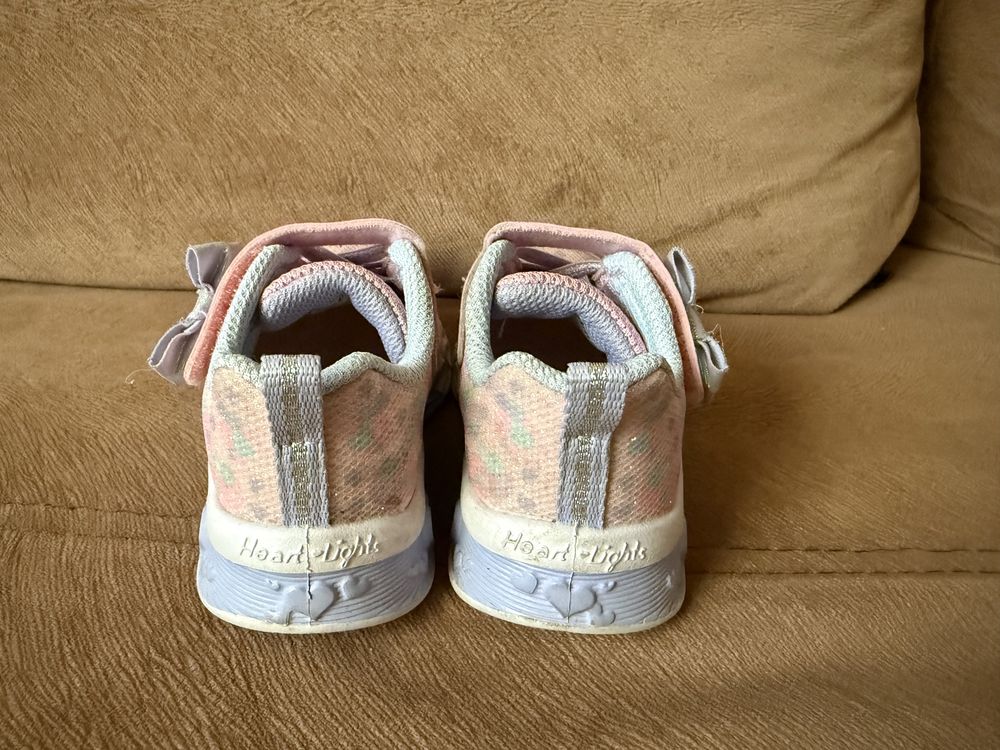 Светещи маратонки Skechers