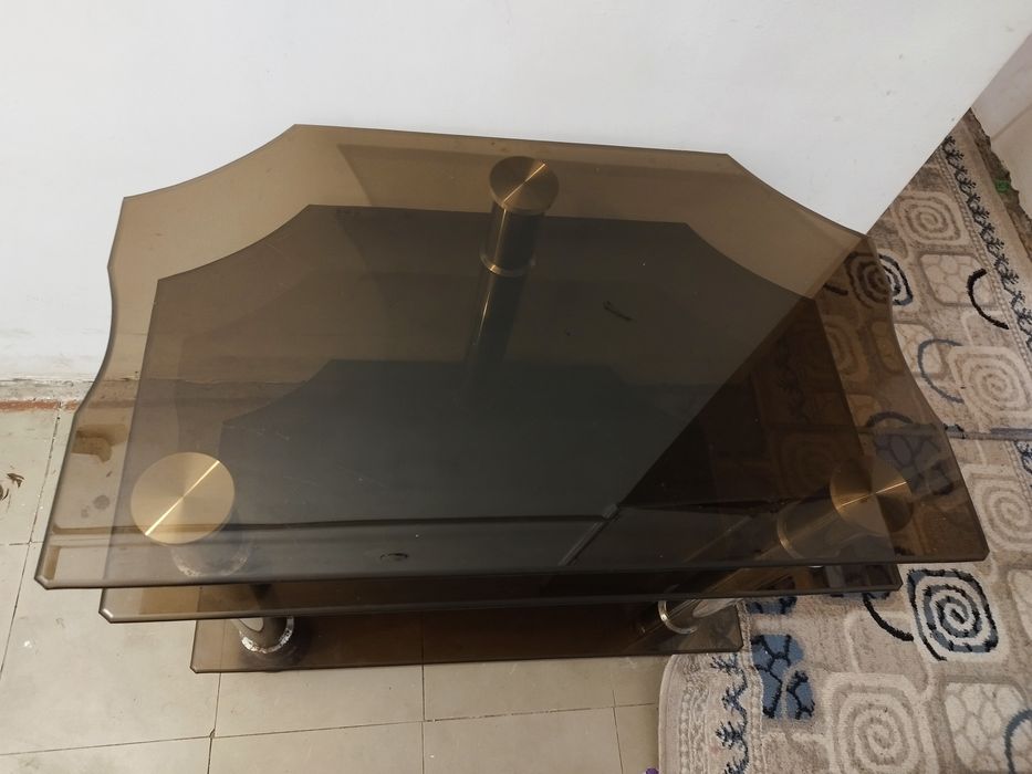 Стол журнальный и подставка для телевизора