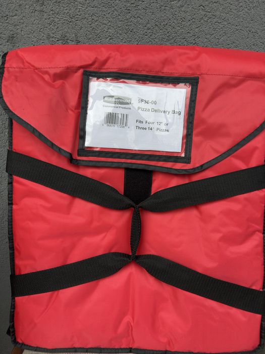 Продавам чисто нова термо чанта за 6 пици 35х35см