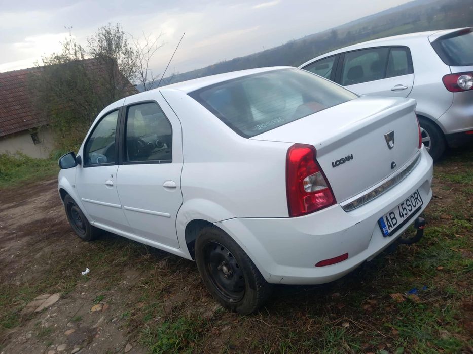 Vand dacia Logan 1.4 benzina