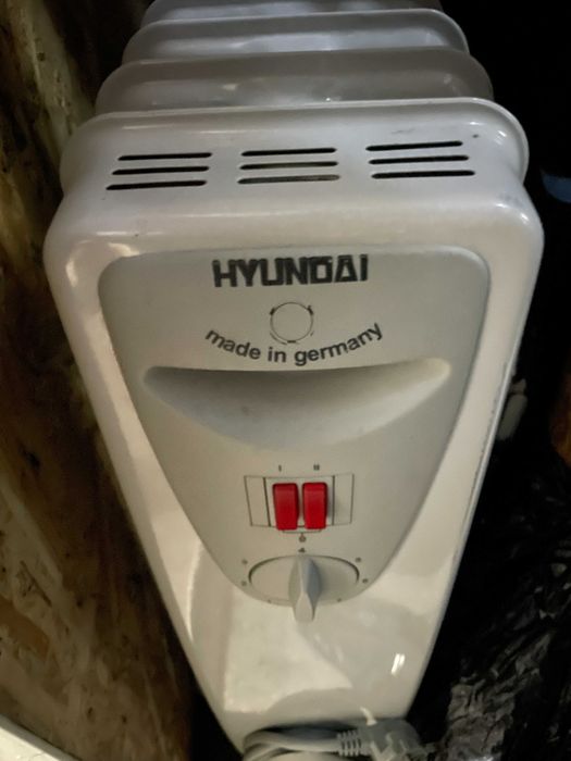Calorifer electric hyundai ulei 12 elementi 2 trepte putere reglabil