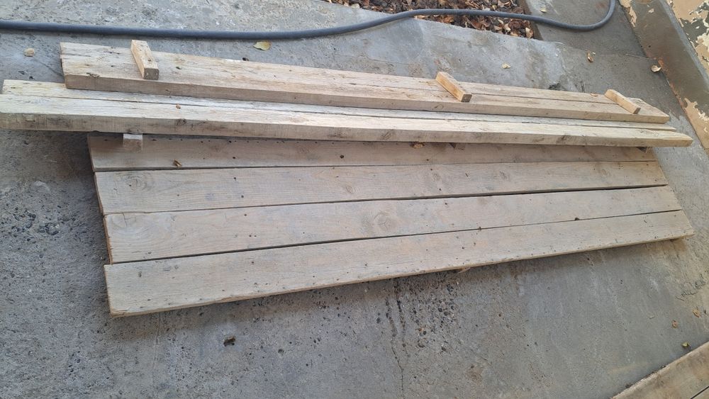 Apalovka taxtalar sotiladi