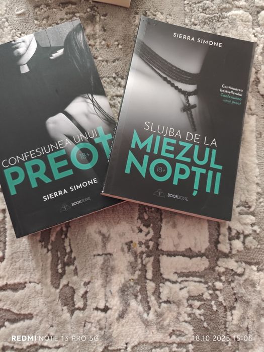 Vând carti de Sierra Simone
