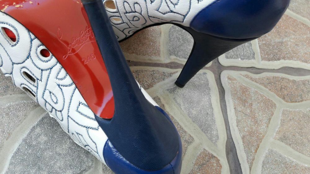 Pantofi toc piele deosebiți