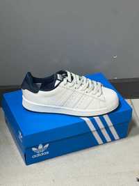 Продам кроссовки Adidas Superstar