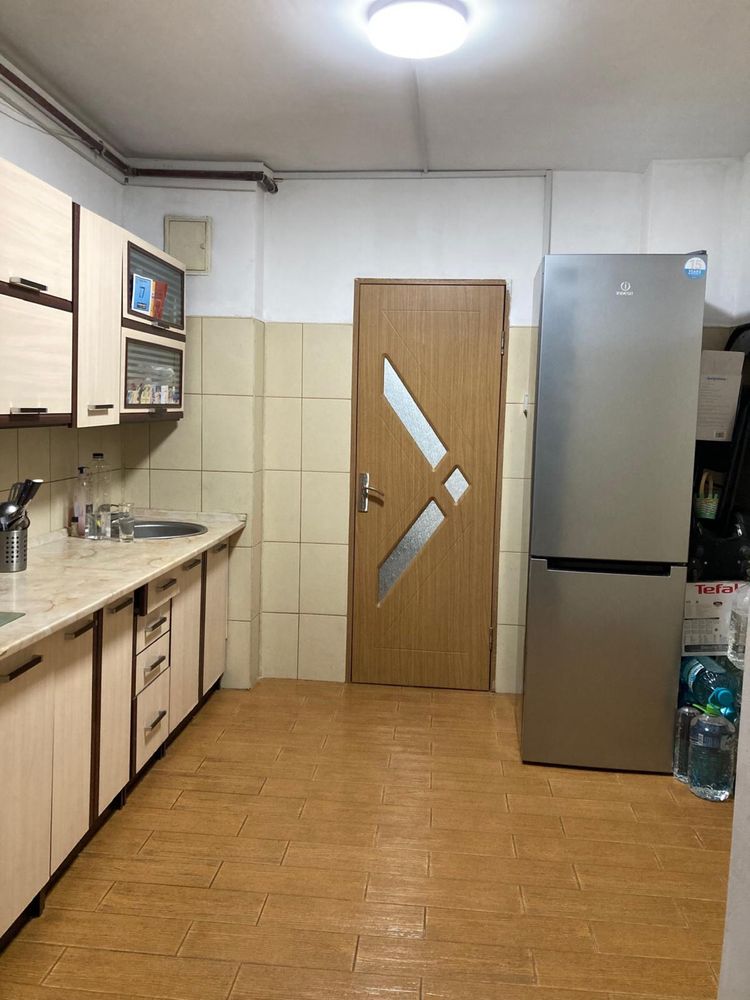 Crangasi vanzare apt 3 camere 1982 Centrala termica,  etaj 7/8