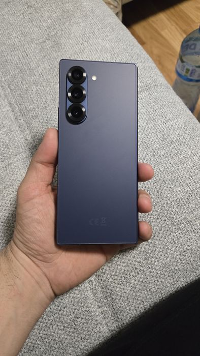Samsung Fold 6 256gb Navy - 1700 лв.