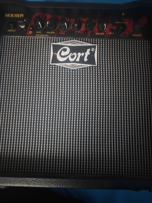 Усилвател за електрическа китара с distortion