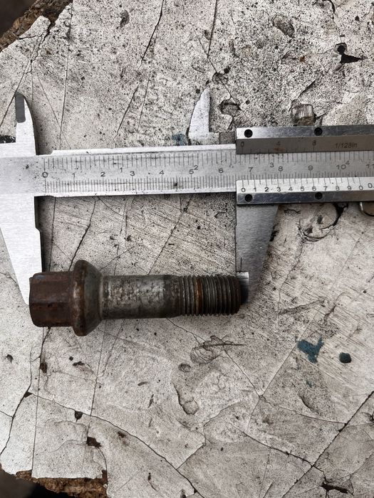 Оригинални дълги болтове за Мерцедес