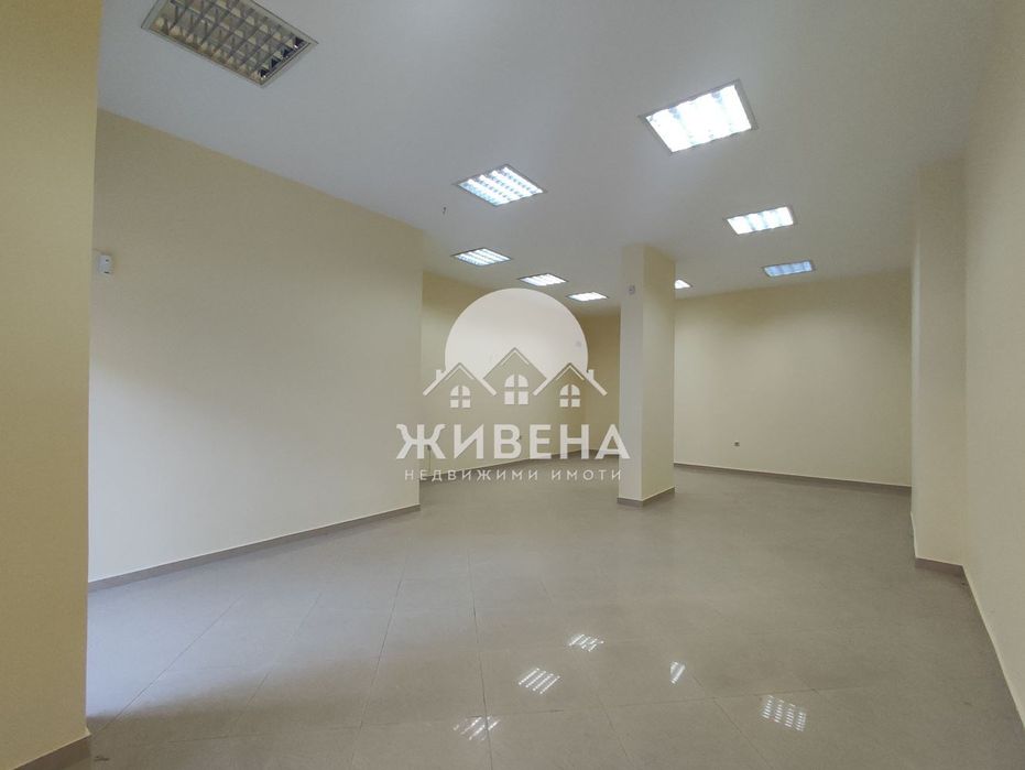 Дава се под наем Магазин в Варна, Бизнес хотел - 70 кв.м за 614 € - Снимка #1