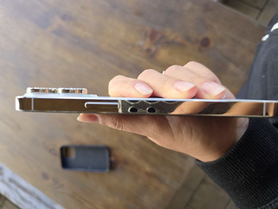 Iphone 13 Pro 256 GB + Часовник Aplle Watch 3