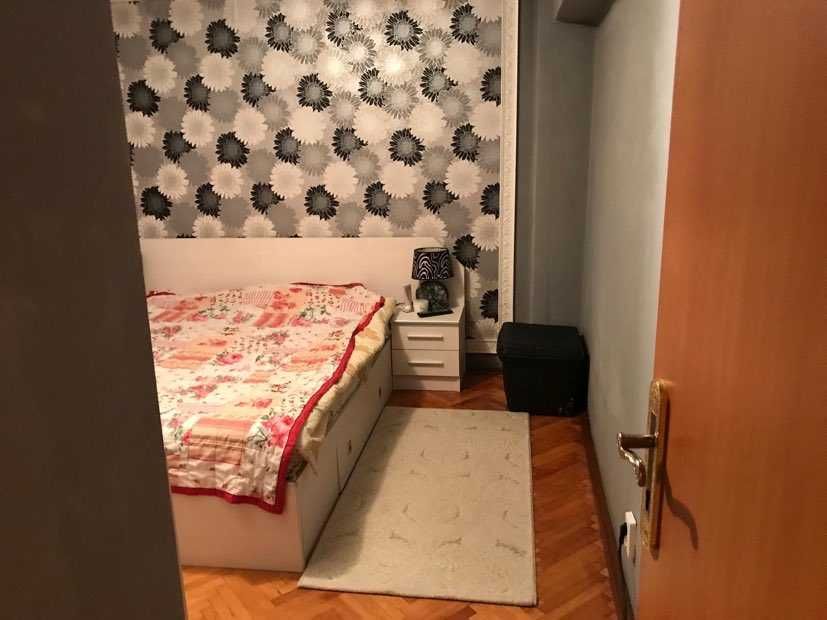 Vand apartament 4 camere,zona 300 cu vedere spre faleza Muresului