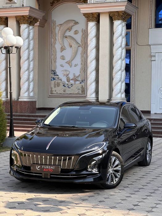 Nasiyaga sotiladi Hongqi EQM5 500kmlik