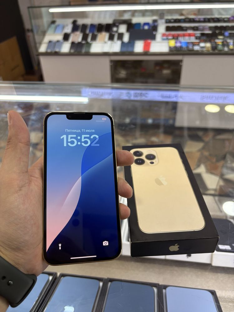 iPhone 13 Pro 128 gb gold