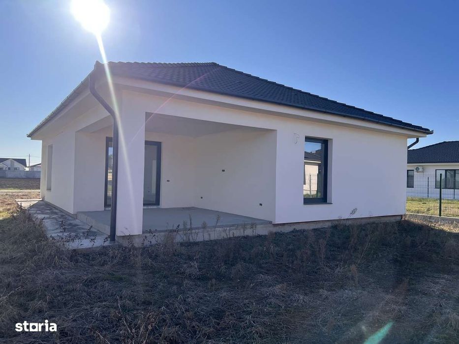 Casa din cărămidă in constructie predare in roșu + țiglă in Santandrei