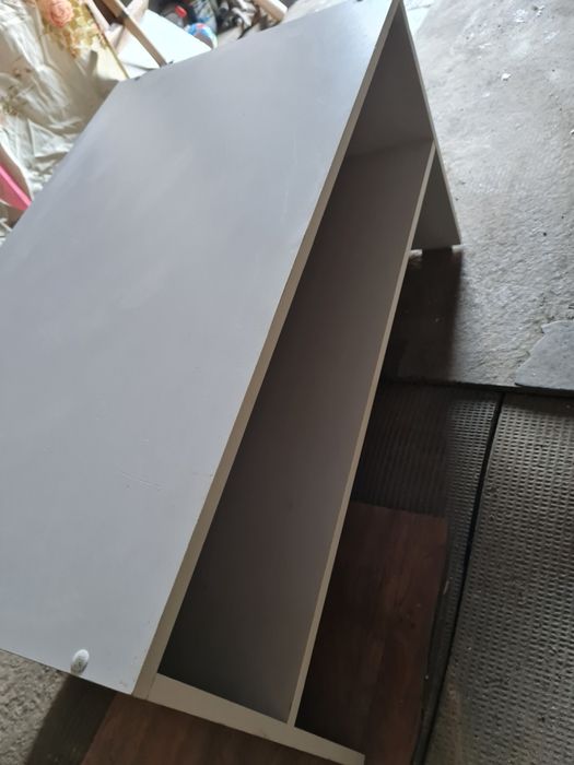 Продам тумбу под  телевизор