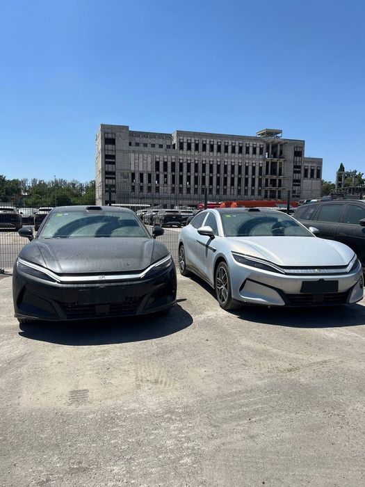 **BYD xan L dual motor 2025