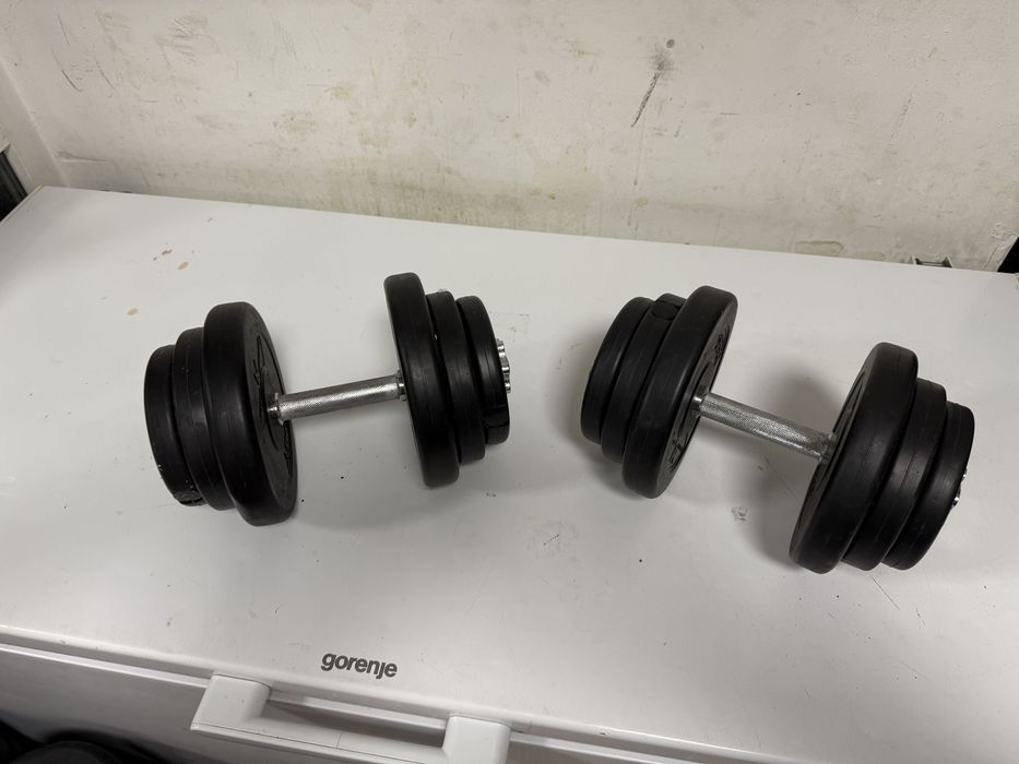 Gantere reglabile noi Germany, set 20 kg. 10 kg+10 kg=20 kg  pret 200