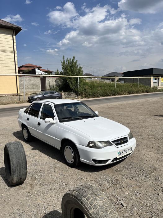 машина Daewoo nexia 2