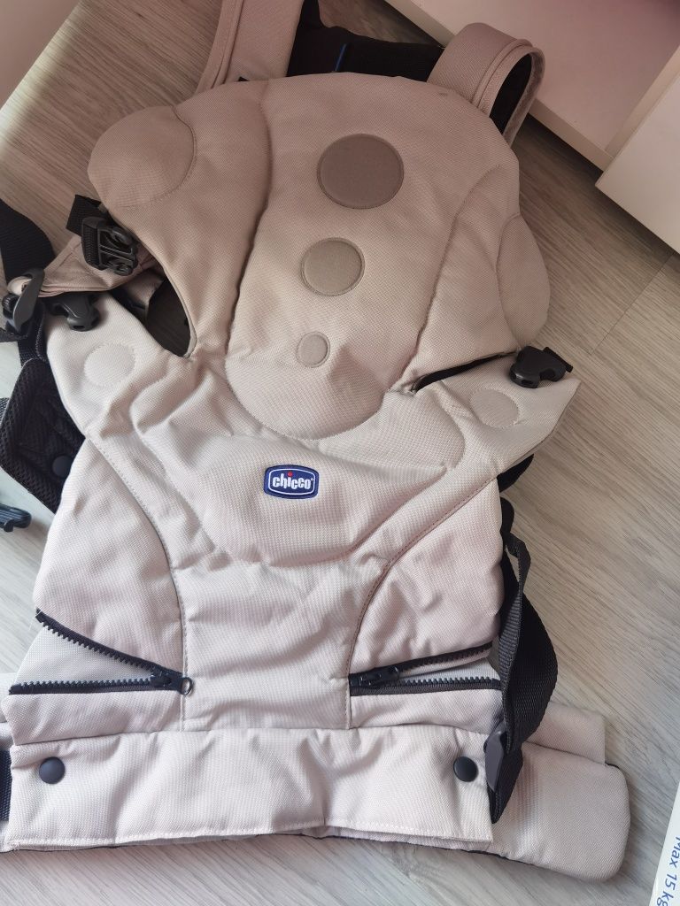 Кенгуру раница Chicco close to you Sandshel