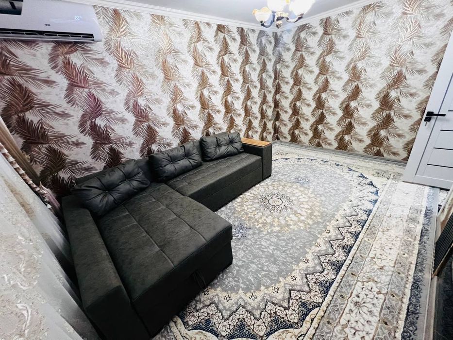 Zudlik bilan Al Xorazmiy kuchada 1 xonali kvartira sotiladi