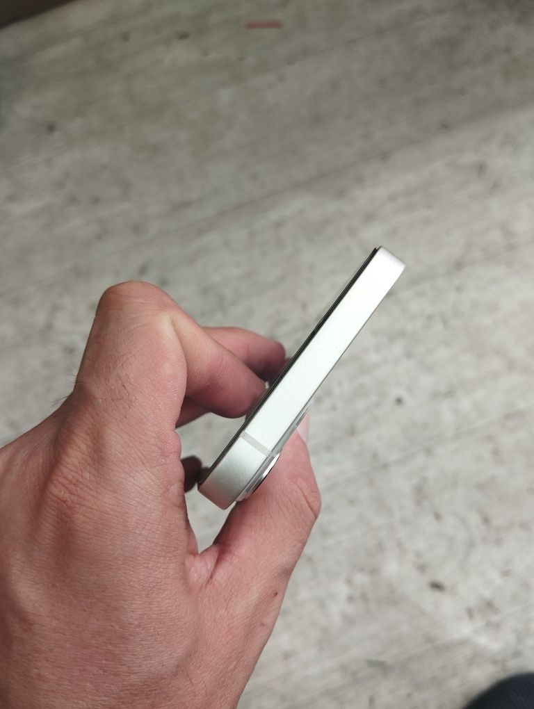 iPhone13 holati a'lo