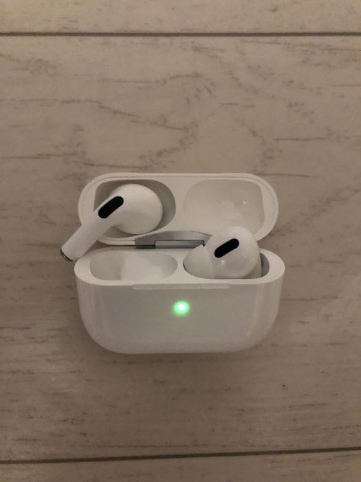 Продается наушник цена 6500тг ,с каробкой,с шунором