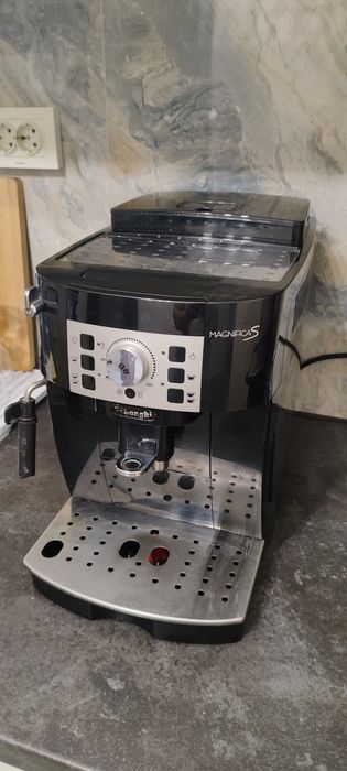 Автоматична кафемашина De'Longhi Magnifica S